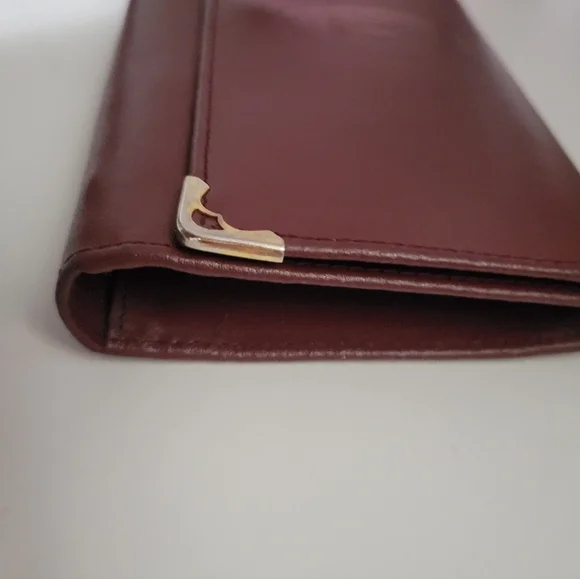 Cartier signature wallet with inside kiss lock and zipper pocket. EUC - Picture 5 of 13